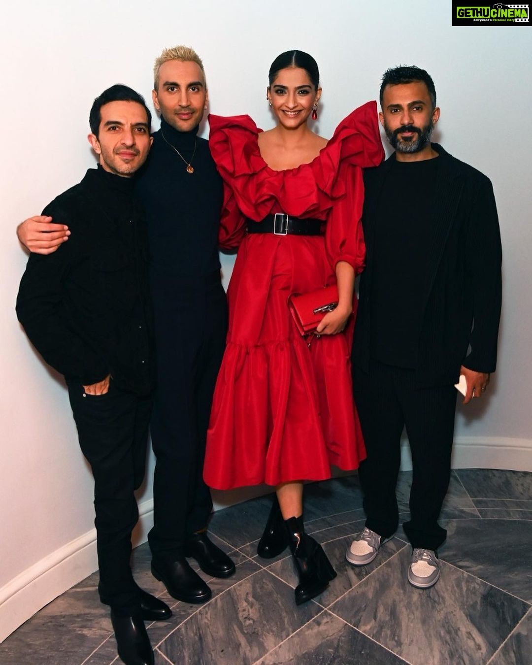 Sonam Kapoor Instagram - Happy happy birthday to the smartest, kindest and most handsome @imranamed . I’m lucky enough to call you one of my best friends and also my brother. Love you so much. And I’m so sorry I’m missing your birthday. 🤗 🤗 ❤️❤️