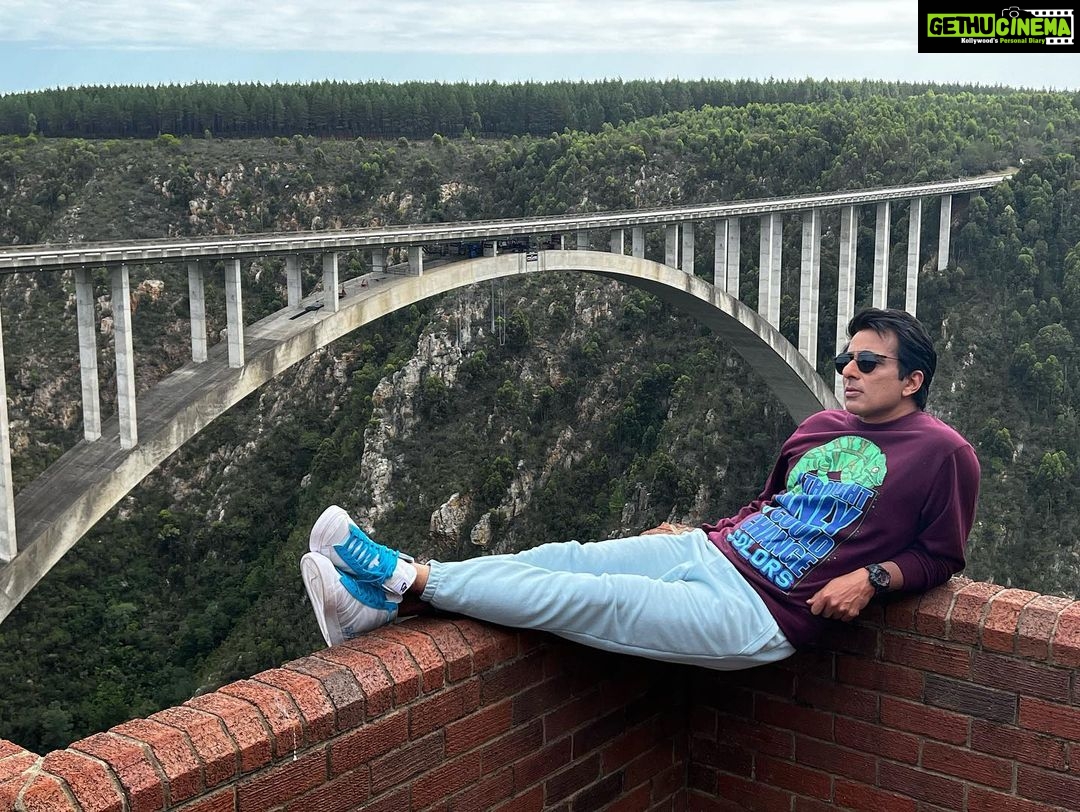 Sonu Sood Instagram - Do you think I can jump from that bridge? For the record, itโs 216 meters high ๐