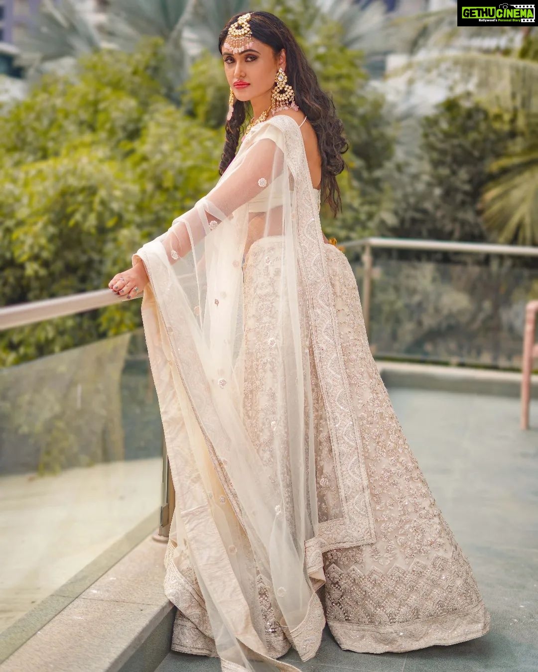 Sony Charishta Instagram - #π€π€π€ . . . . . . . . . . . . . . . . .. . .@acharya_photography @beingshayyub #southactress #southindianfashion #explorepage #explore #actress #lifestyleblogger #bloggerstyle #selebgram #glamour #glamlook #glamworld #hotactress #traditionalwear #photography #bestphoto #tollywood #tamilactress #trending #whitedress #blackandwhitephoto #telguactress #actressgallery #actresshotpics #traditionalwear #traditionaljewellery #indiangirl#tamilactress #tamilstatus