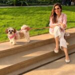 Sophie Choudry Instagram - On Saturday’s we twin😋🐶💕 #prettyinpink #twinning #summervibes #summerlook #ootd #desigirl #indianoutfit #styleinspo #dogmom #shihtzu #shihtzusofinstagram #happygirlsaretheprettiest #tiachoudry #mamasgirl #cutie #sophiechoudry