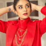 Sreemukhi Instagram - SAREGAMAPA ❤️✨ Styling @hemamanohar1 Outfit @ivana_designers Jewellery @pretty.jewelbox PC @chinthuu_klicks Makeup @nookesh.malla Hair @praneetha_beautymakeover #sreemukhi #saregampa #redlove