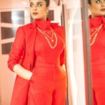 Sreemukhi Instagram - SAREGAMAPA ❤️✨ Styling @hemamanohar1 Outfit @ivana_designers Jewellery @pretty.jewelbox PC @chinthuu_klicks Makeup @nookesh.malla Hair @praneetha_beautymakeover #sreemukhi #saregampa #redlove