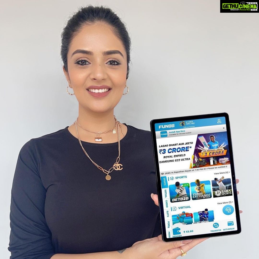 Sreemukhi Instagram - This IPL season play on Fun88 and make it a season to remember with lots of offers, bonus & rewards! Make your #HarShaamFuntastic. Get 400% welcome bonus for new user. Predict the winning team in today’s IPL match and win upto ₹3Crore* Match: KKR vs Delhi Capitals Who do you think will win? Predict now on Fun88 #fun88 #ipl2022 #indiancricket #ipl #iplauction2022 #indianpremierleague #tataipl #csk #kkr #mumbaiindians #pbks #delhicapitals #lucknowsupergiants #gujrattitans #rajasthanroyals #sunrisershyderabad #chennaisuperkings #viratkohli #rcb #offers #contestalert #offers #msdhoni #shreyasiyer #sirjadeja #russel #djbravo #t20cricket