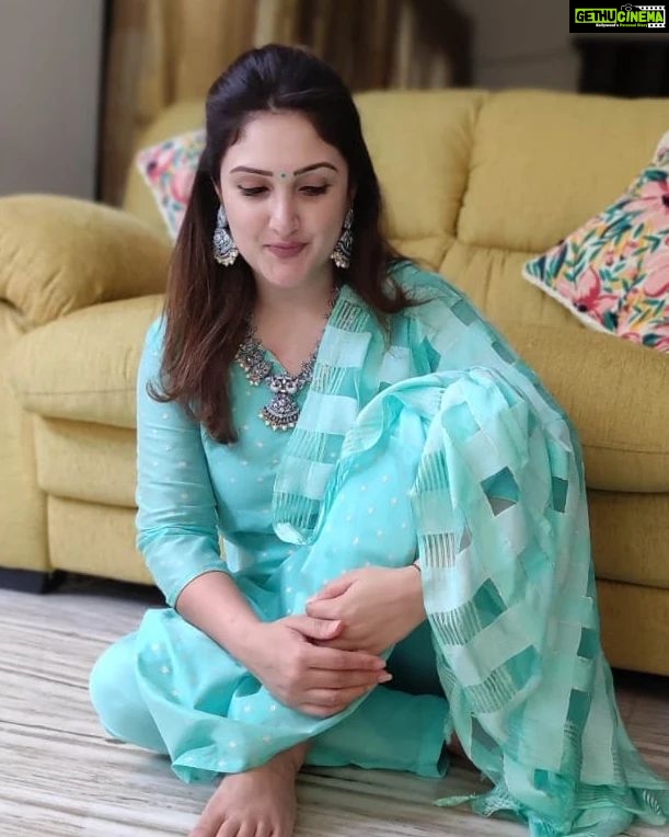 Sridevi Vijaykumar Instagram - Tamil puthandu vazthukal 🙏 #happytamilnewyear