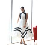 Srinidhi Ramesh Shetty Instagram - It's best when life is at ease 🤍🤍 👗 @lovechoje @sanakapur 🤍