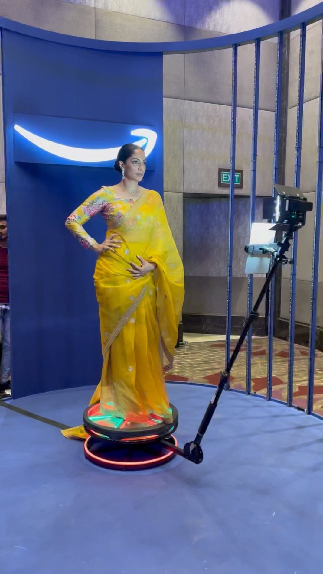 Sriya Reddy Instagram - @sabyasachiofficial @makeupbyurmikaur @artistpoonamsolanki