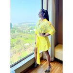 Sriya Reddy Instagram – Muh @makeupbyurmikaur @artistpoonamsolanki @jimmychoo