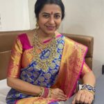 Suhasini Maniratnam Instagram - Full the alangaaram 😳😳😳😳