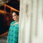 Suja Varunee Instagram – ✌️ ☮️ 

MUA @artistrybyolivia 
Hairstylist @jayashree_hairstylist 
Accessories @mspinkpantherjewel 
Costume @roshanlals_chennai 
Photography @weddingssk 

#peace #peaceofmind #green #mehendioutfit #mehendiceremony Crowne Plaza  Chennai Adyar Park