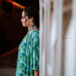 Suja Varunee Instagram – 🐉 GREEN LOVE 🐉

MUA @artistrybyolivia ❤️
Hairstylist @jayashree_hairstylist ❤️
Costume by @roshanlals_chennai ❤️
Accessories by @mspinkpantherjewel ❤️
Photography @weddingssk ❤️

#mehendi #mehendioutfit #mehendiceremony #mehendidesigns #mehendiart #mehendilove #mehendiinspire #greenlove #greenlove💚 Crowne Plaza  Chennai Adyar Park