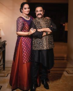 Suja Varunee Instagram - 😍 My Guardian… My Father in law … My Godfather ❤️❤️❤️❤️ The respect I have for this man is infinite ♥️❤️ I’m truly blessed ❤️ THANK YOU RAJAPPA ❤️❤️❤️ My costume and Rajappa costume designed by @vivekarunakaran ❤️❤️❤️ My MUA @artistrybyolivia My accessories @mspinkpantherjewel My hairstylist @srimathi_hairstylist Photography @weddingssk #blessed #blessedlife #wedding #weddinginspiration #weddinggoals The Leela Palace Chennai