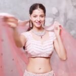 Vedhika Instagram – Hey @moheyfashion, can this #DulhanWaliFeeling last forever? 

#Mohey #MoheyLehenga #MoheyBride #BridalLehenga #WeddingWear #Lehenga #TraditionalLehenga

#Mohey #MoheyLehenga