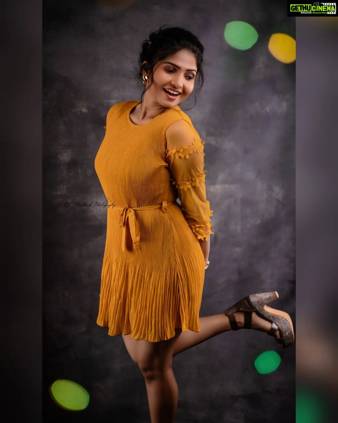 Venba Instagram - Cute outfit from @svfashions_ ✌❤😍 📷 : @flashbaack_photo Mua : @makeoverbyharinii Hair : @make_over_by_mega #love #cute #instalike #instamood #followforfollowback #followme #viral #pinterest #love #style #swag #heroine #cool #tamilcinema #chennai #instagram #likeforlike #likeforfollow #smart #smile