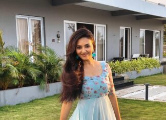 Vidhya Instagram - Location pics🦋 👗 @_gina_couture
