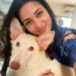 Vidisha Instagram - Finally introducing my daughter to the world… ‘World-Foxy ‘…🧿 ‘Foxy- World’ …. Say hello 👋 🧿 . #mahbitch #love #doglove #foxy #germanshepherd #bond #beautiful #whitegermanshepherd #vidisha #hazeleyed #white