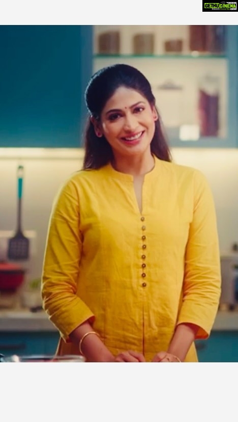 Vijayalakshmi Instagram - So happy to announce the new Britannia Marie Amma's kitche- Jeera exclusively for Tamil Nadu, that Tamil homemakers, like you and I, have come together and created with @britanniamariegold My Tea time is next level now, why don't you try it too? #Ad #CreatedmyBritanniaMarie #BritanniaMarieGold #Kyunkibahutkuchhhaikarna