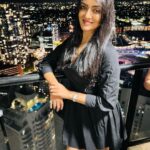 Vimala Raman Instagram - Black itttt 😎🖤 . . . #black #sydney #bynight #cbd #lights #easter #skyline #loveit #aussie #feelit #actor #actress #vimalaraman #lifeisgood