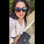 Vimala Raman Instagram – Live in the moment 😎
.
.
.
#liveit #feelit #backhome #sunday #funday #autumn #sydney #liveinthemoment #chanel #actor #actress #holiday #vimalaraman #lifeisbeautiful