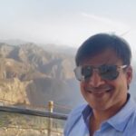 Vivek Oberoi Instagram – Birthdays spent well , riding high on the #jebeljais Sledder, U.A.E with sunlight painting us Gold ❤️ these golden memories!

#reelsinstagram #reels  #dubai