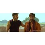 Vivek Oberoi Instagram – Happy birthday to my dear “Malik bhai” @ajaydevgn! You have been my big bro right from my debut in #Company 20 years ago this April. May this year take off for you with #Runway34 and many more. Wishing you good health and happiness always! Like in the pictures ….even in life, you will find me always by your side brother! Much love, your #Chandu

#april #potd