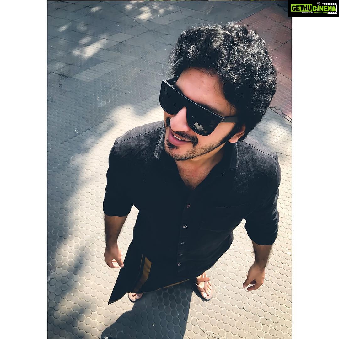 Walter Philips - 3.2K Likes - I own too much black ! #kaala #black #freedom #view #beautiful #place #instagood #instamood #like4like #follow4follow #sunset #beach #suns #red #redandblack #aesthetic #darkaesthetic #redaesthetic #blackaesthetic #edgy #depressed #depression #angry #bad #water #rap #oldschool #musically #tamilmusically