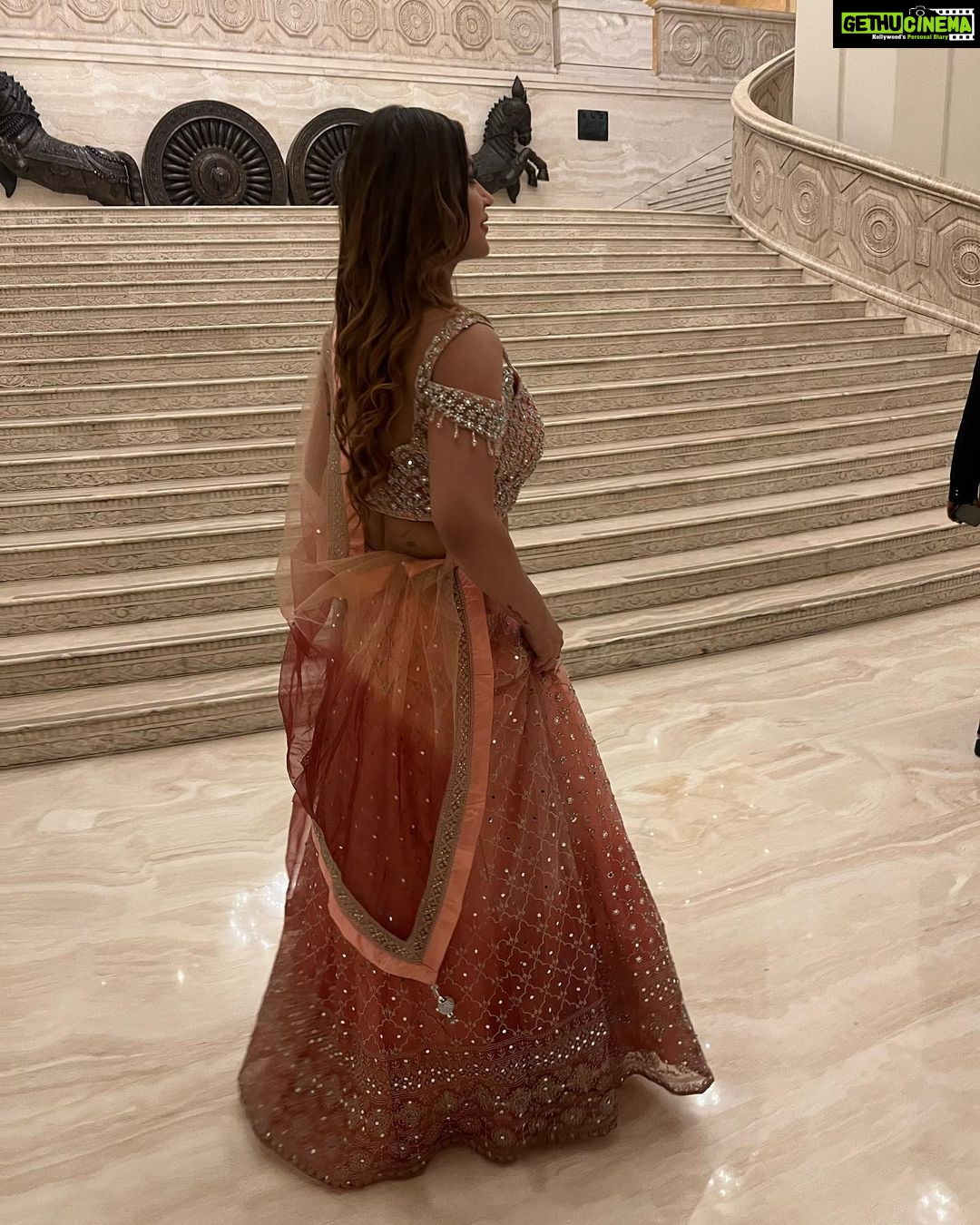 Yaashika Aanand Instagram - Just random dump π§Ώπ§ββοΈπ Mua @naturalssalon Outfit @mokshe_rental_destination Styling @indu_ig ITC Grand Chola, Chennai