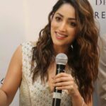 Yami Gautam Instagram - Inaugurated the first executive De Beers Forevermark diamond boutique in Lucknow @debeersforevermark #debeersforevermark #ADiamondIsForever