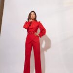 Yami Gautam Instagram – #Dasvi in full flair ❤️

Outfit: @label_deepikanagpal 
@hybajewels
Styling: @alliaalrufai 
@shubhangini_gupta 
Make-up: @mitalivakil
Hair: @sajzdot
Photography: @shivamguptaphotography