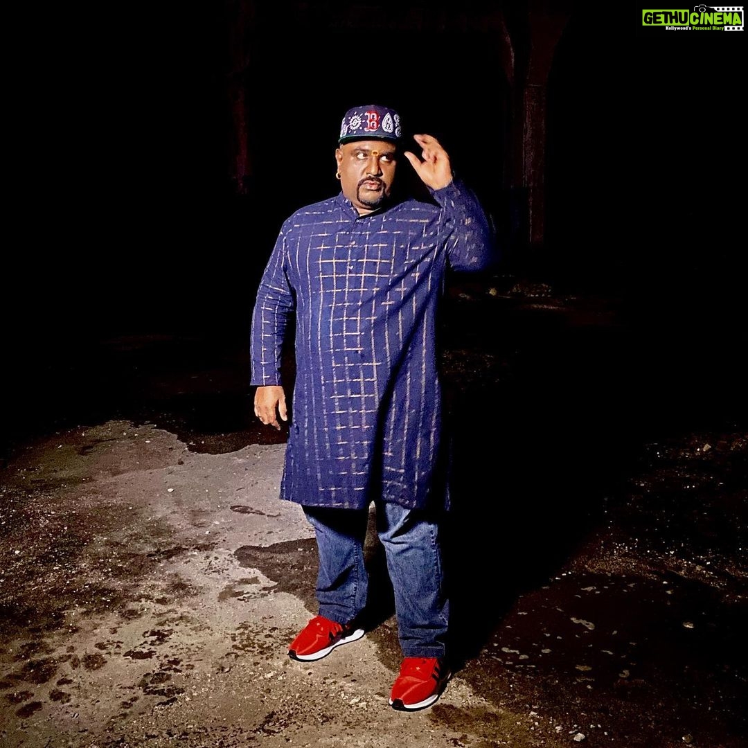 Yogi B Instagram - Happy Tamizh New Year ЁЯХЙ роЗройро┐роп родрооро┐ро┤рпН рокрпБродрпНродро╛рогрпНроЯрпБ роиро▓рпНро╡ро╛ро┤рпНродрпНродрпБроХрпНроХро│рпН . . Cap: @neweramyofficial @neweracap