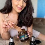 Aanchal Munjal Instagram - ​​My hair’s volume actually speaks volumes about my new found love - Coffee Hair Fall Control Kit that has Coffee Scalp & Hair Oil, Coffee Shampoo, Coffee Scalp Scrub !!! 😍 The oil nourishes my hair to the core, the scrub literally removes all the flakiness & dandruff away and well, the shampoo literally strengthens my hair thoroughly. 👀 You know what else I like about @mcaffeineofficial is that it's Peta Certified, 100% vegan & Cruelty-free, Natural & Made Safe Certified. So if you wish to have healthy looking hair, head over to www.mcaffeine.com & grab your hand on this beauty nowww ! 🌟 #mCaffeine #CoffeeForHair #CoffeeforSkin #CoffeeScalpScrub #AddictedToGood