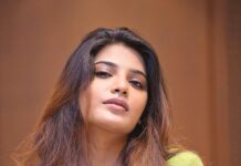 Aathmika Instagram - Sorry heart but I’m listening to brain this time 🧑🏼‍🎤