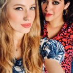 Abhirami Suresh Instagram – 👯‍♀️ @invertedcoconut ♥️
.
.
.
.
#biggboss #bb #familia #family #explore #explorepage