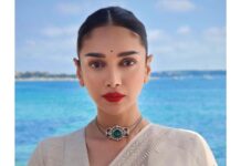 Aditi Rao Hydari Instagram - 🤍🤍🤍 In @sabyasachiofficial Shot by @rohanshrestha Styling @sanamratansi HMU @eltonjfernandez Managed by @ssubberman Agency @fetch_india #cannes2022 #ARHxCANNES @vivo_india #mylifeisamovie #vivoatCannes