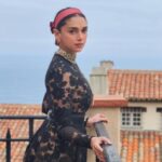 Aditi Rao Hydari Instagram - With my heart set in India my dreams take flight across the world✨🖤 @vivo_india Dress and jewellery @sabyasachiofficial Heels @ysl Styling @sanamratansi HMU @eltonjfernandez Managed by @ssubberman Agency @fetch_india Shot by @eastmancolourr #cannes2022 #ARHxCANNES #mylifeisamovie #vivoatcannes