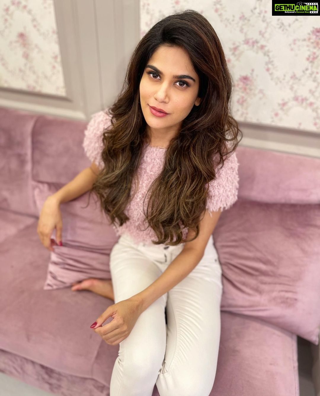 Aditi Sudhir Pohankar Instagram - Sometimes I look back and laugh - of how serious I was bout life ! And now I just live every moment, one day at a time, one step at a time. Love laugh and keep it simple. . . . 📸 @niveditapohankar Hair @daksh_hairguru Make up @rekhapillairawat . . #aaditipohankar #love #laugh #smile #fun #vanity #hair #pink #style #styleinspo #instagood #instagram #instadaily #insta #beautiful #beauty #fashion #fashionista #ootd #picoftheday #photo #photoofday