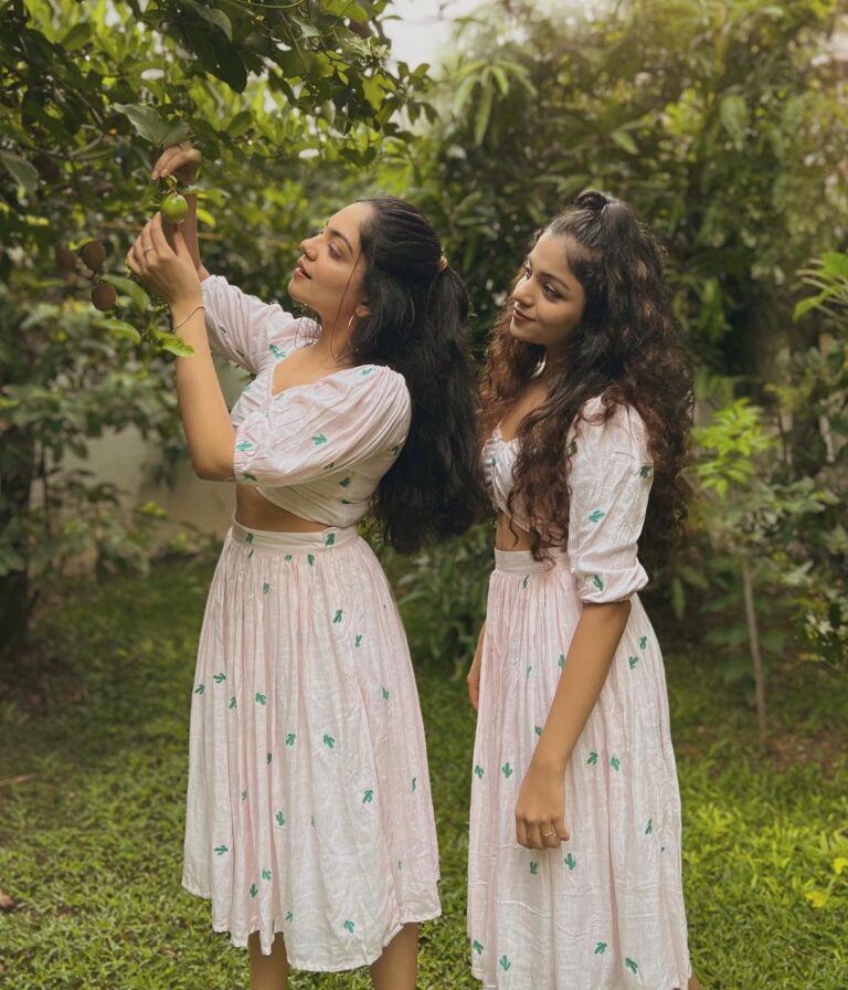 Ahana Kumar Instagram - garden of happiness wearing our favourite @wearshush 🌵