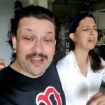 Aishwarya Sakhuja Instagram - Isi liye mujhe naukri nahi milti #instareels #instajokes #instagramcomedy #instacomic #reelsinstagram #reelsofindia #comedyreels #coplegoals #couplejokes #reelkarofeelkaro #reelsvideo #reels #pj #badjokes #wordplay #roash #husbandandwife #wife #wifelove #shoes #couples #couplereels #hatersfuckoff🖕 #mumbai #india
