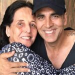 Akshay Kumar Instagram - वैसे तो ऐसा एक दिन नहीं जाता जब आपका ख्याल नहीं आता है, लेकिन आज सबके #MothersDay के फोटो देख कर बहुत याद आ रही है. Miss you Ma ❤️