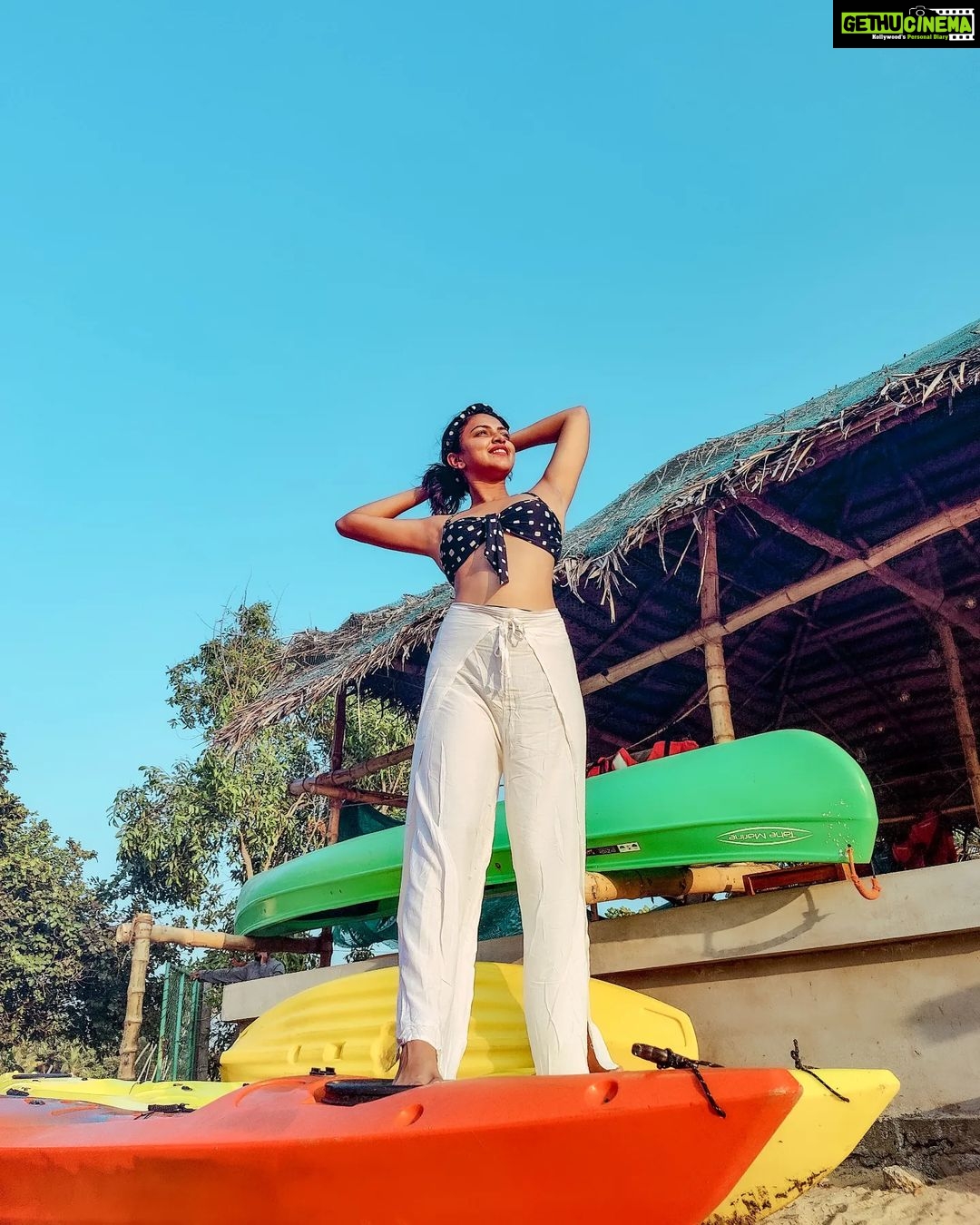 Amala Paul - 227.9K Likes - Most Liked Instagram Photos