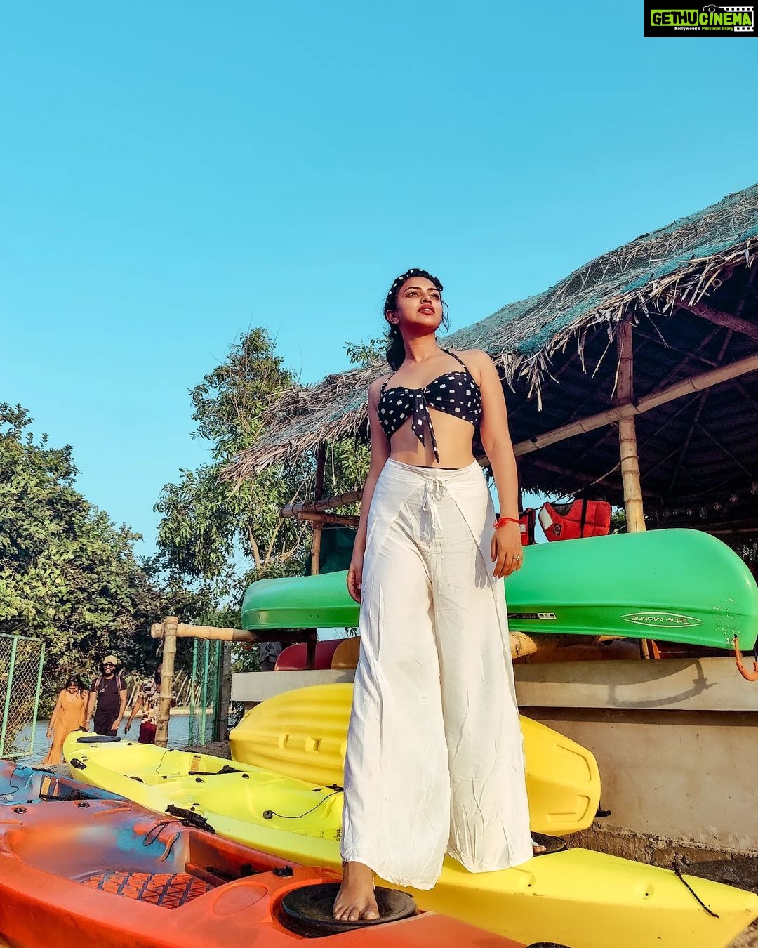 Amala Paul - 227.9K Likes - Most Liked Instagram Photos