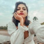 Amala Paul Instagram – I’m a magnet for positivity, abundance and blessings! 💫

#retrospection #soulmusings #manifestations #moonchild #inmyowncompany W GOA