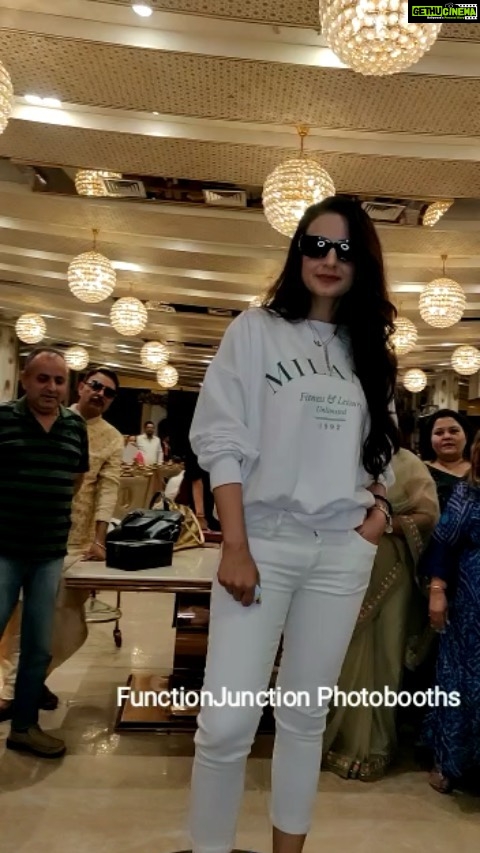 Ameesha Patel Instagram - DELHI .. so this is the result Of the ROTATING SELFIE BOOTh β¦ funnnn β¦ event diaries .. work mode π§Ώπ§Ώπππ₯π₯πΈ Represented by @silverbell.networks For any events and brand collaborations mail :mktg@silverbell.network