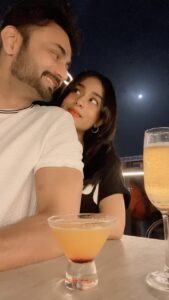 Amrita Rao Instagram - Happy 8th Anniversary!  We follow Love ❤️ #coupleofthings #anniversary #dinner #love 
Keep Spreading Love
#trendingreels #reels