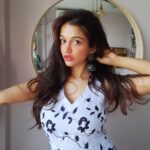 Anaika Soti Instagram - Don't see my TV 🙈