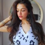 Anaika Soti Instagram - Don't see my TV 🙈