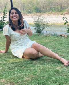 Anasuya Bharadwaj Instagram - Thank you my lovely people for all the beautiful wishes.. I see you 😍.. I feel you 🫰🏻I am happy 🧿😇

#ItsMyBirthday #gratefulheart❤️ 🧿