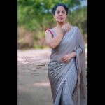 Anasuya Bharadwaj Instagram - Listen to your heart. Not to people’s opinions. 😌 For #Jabardast #tonyt @gaurinaidu 💖 PC: @verendar_photography 🥰