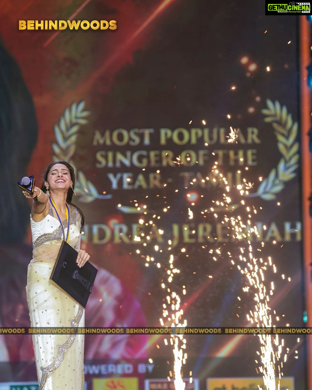 Andrea Jeremiah Instagram - 'En thalaikkerura Pon thadam podura' πβ¨ @therealandreajeremiah #BehindwoodsGoldMedals2022 π
#BGM8 @adityaram_chairman @adityaramproperties @twopointzero.in @vasanthrajguru @zerogravityphotography