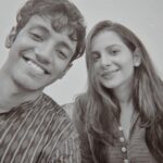 Angana Roy Instagram - Rajlokkhi, Indra Da in retro mode! 🤎 #Srikanto is streaming on @hoichoi.tv @acropoliisentertainment @svfmusic