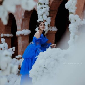 Anikha Instagram - buh-bye 2020. A pretty weird year all together...... Pc:@sd._photographyinsta @siju_doss Outfit:@elakshidesignerstudio MUAH:@makeoverbyshaima